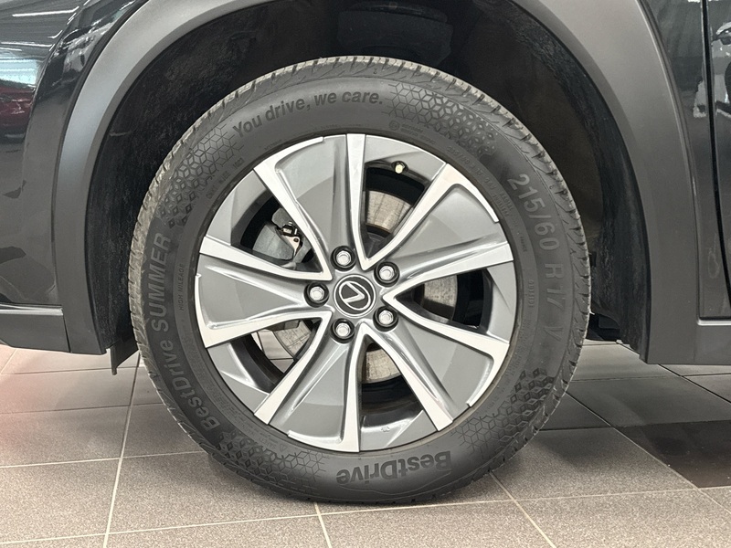 Lexus UX vaihtoauto