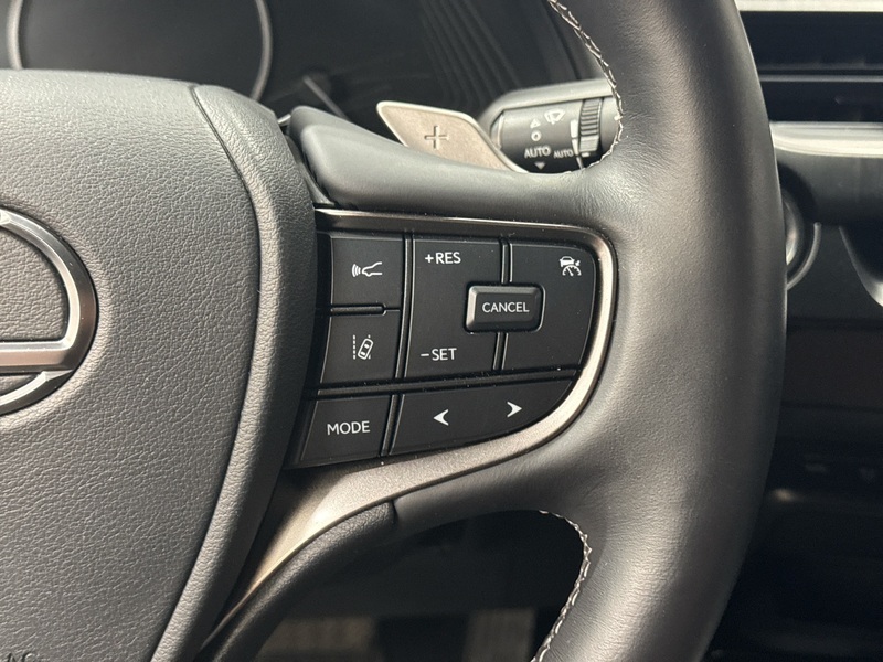 Lexus UX vaihtoauto
