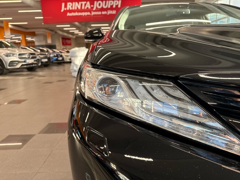 Toyota Camry vaihtoauto