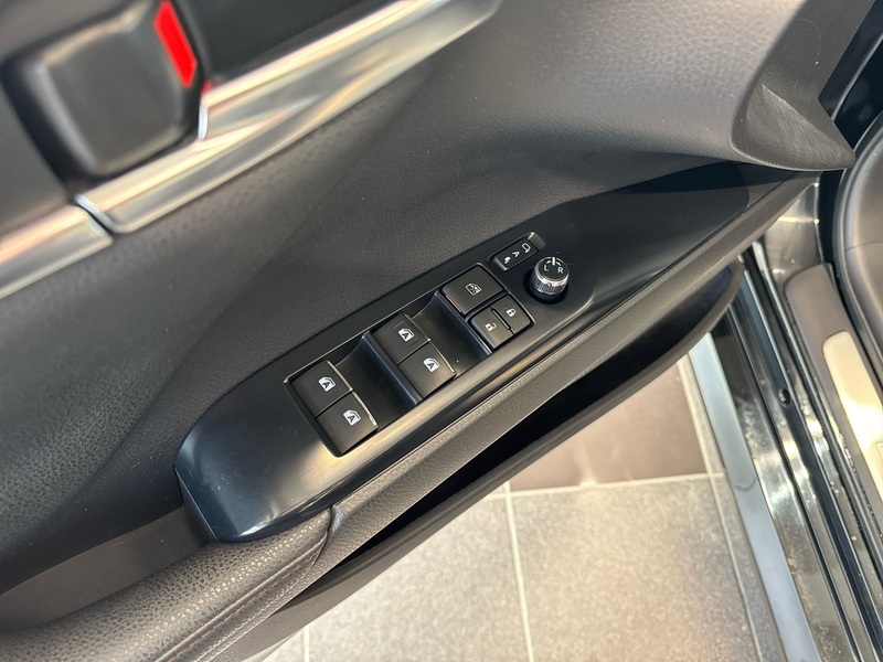 Toyota Camry vaihtoauto