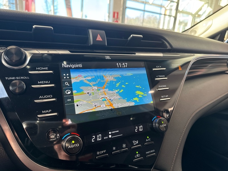 Toyota Camry vaihtoauto