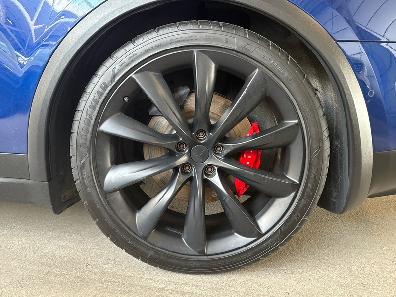 Tesla Model X vaihtoauto