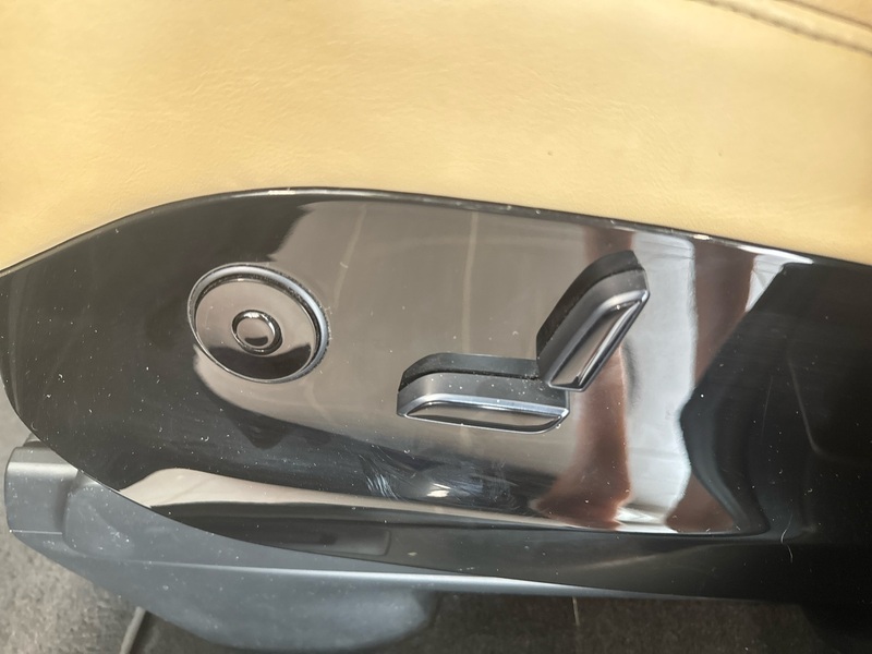 Tesla Model X vaihtoauto