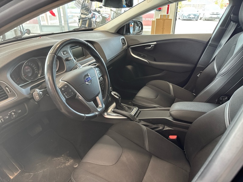 Volvo V40 vaihtoauto