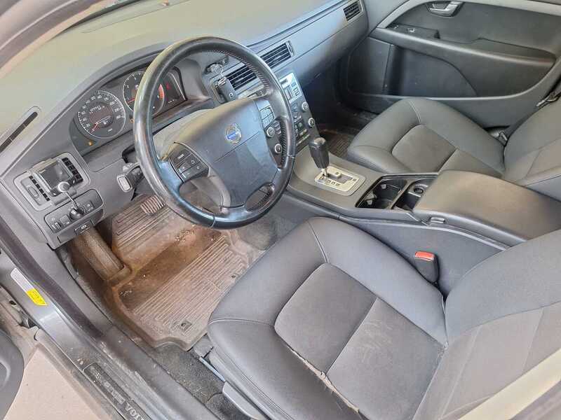 Volvo V70 vaihtoauto