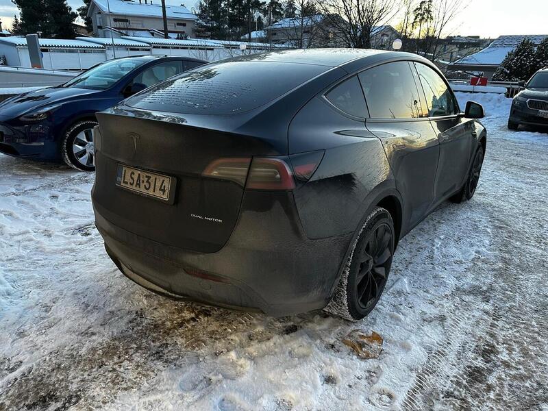 Tesla Model Y vaihtoauto