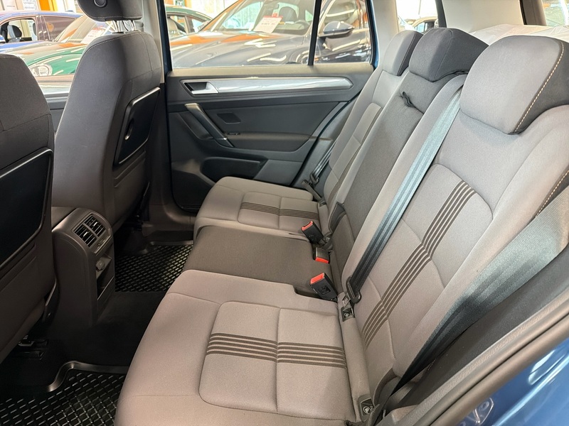 Volkswagen Golf Sportsvan vaihtoauto