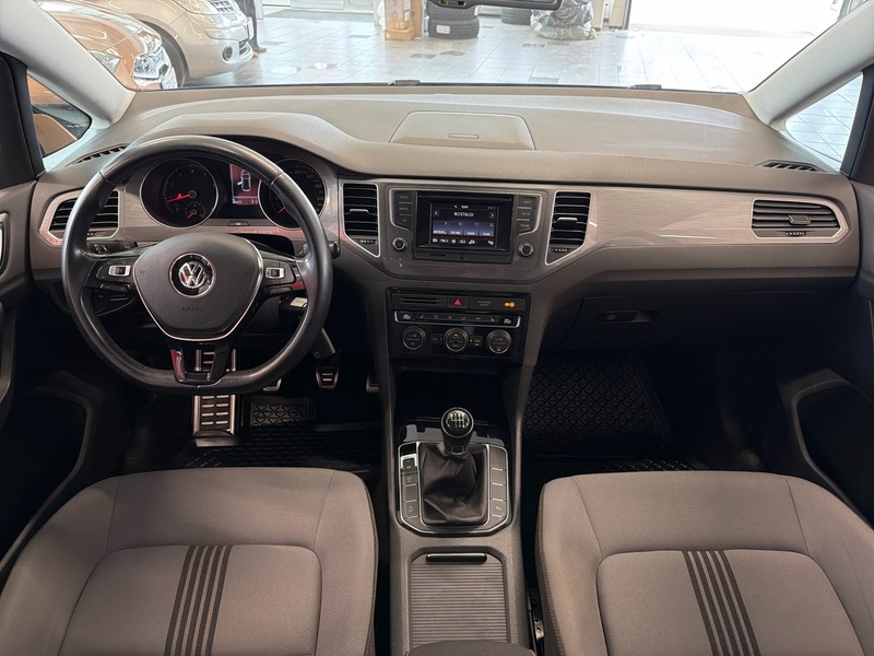 Volkswagen Golf Sportsvan vaihtoauto