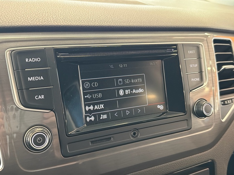 Volkswagen Golf Sportsvan vaihtoauto