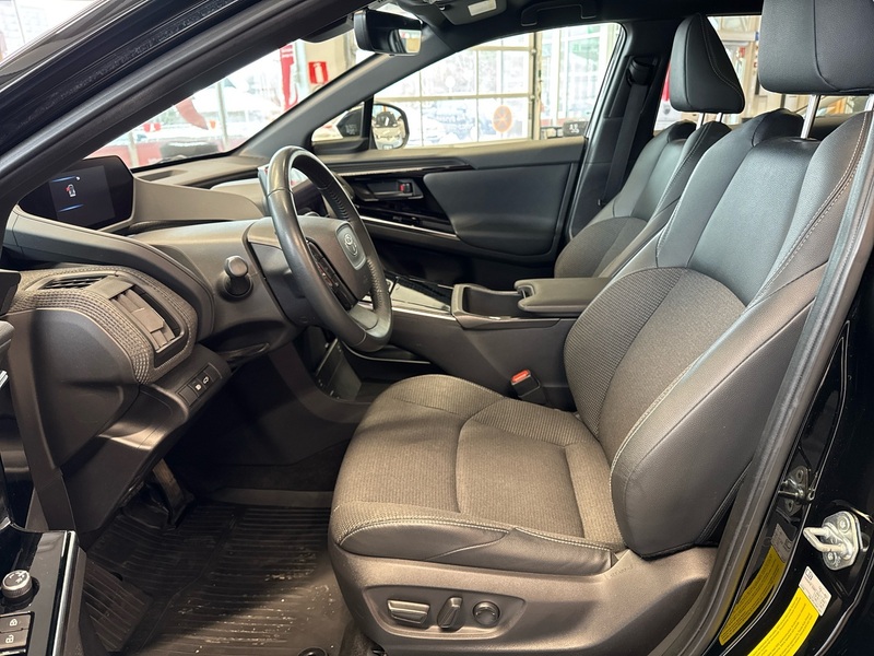 Toyota bZ4X vaihtoauto