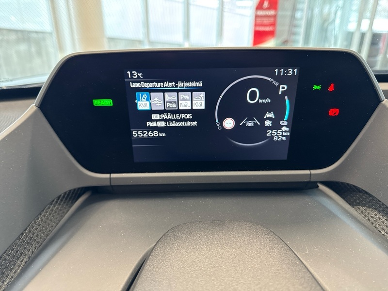 Toyota bZ4X vaihtoauto