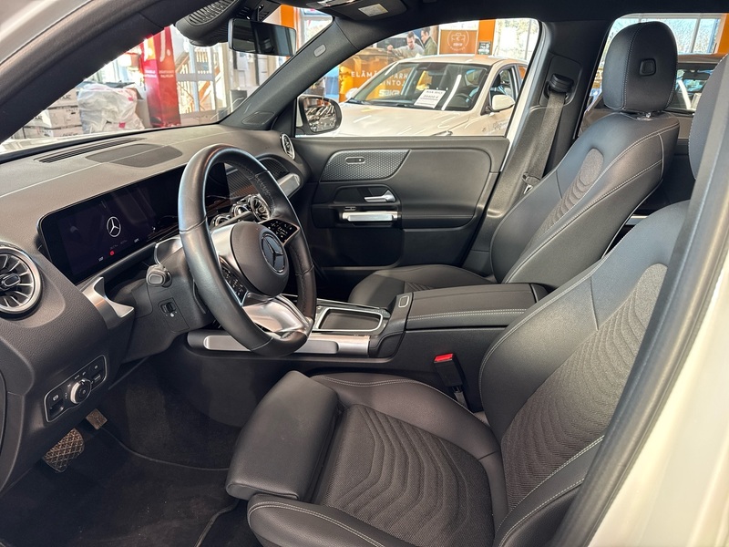 Mercedes-Benz EQB vaihtoauto