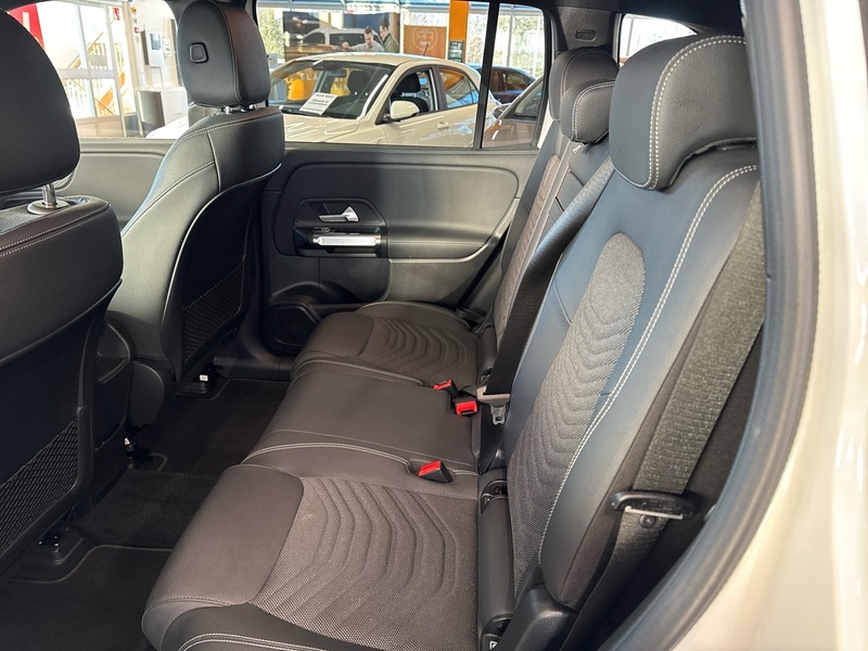 Mercedes-Benz EQB vaihtoauto