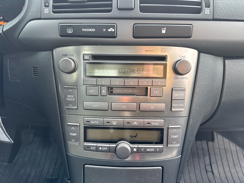 Toyota Avensis vaihtoauto