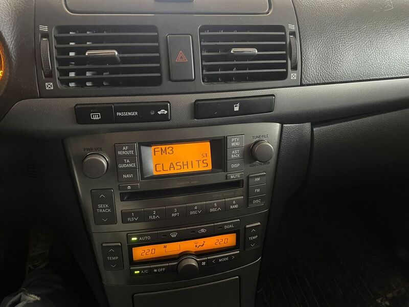 Toyota Avensis vaihtoauto