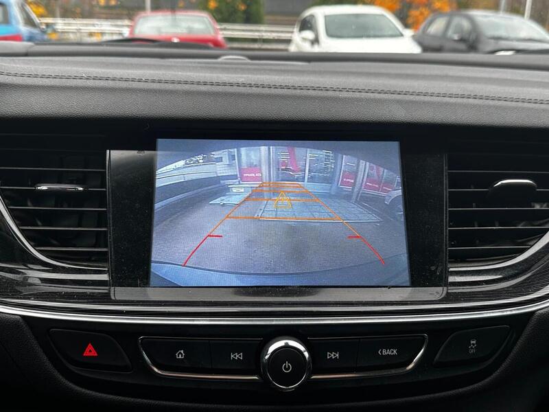 Opel Insignia vaihtoauto