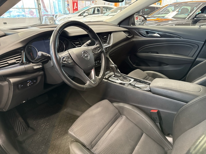 Opel Insignia vaihtoauto