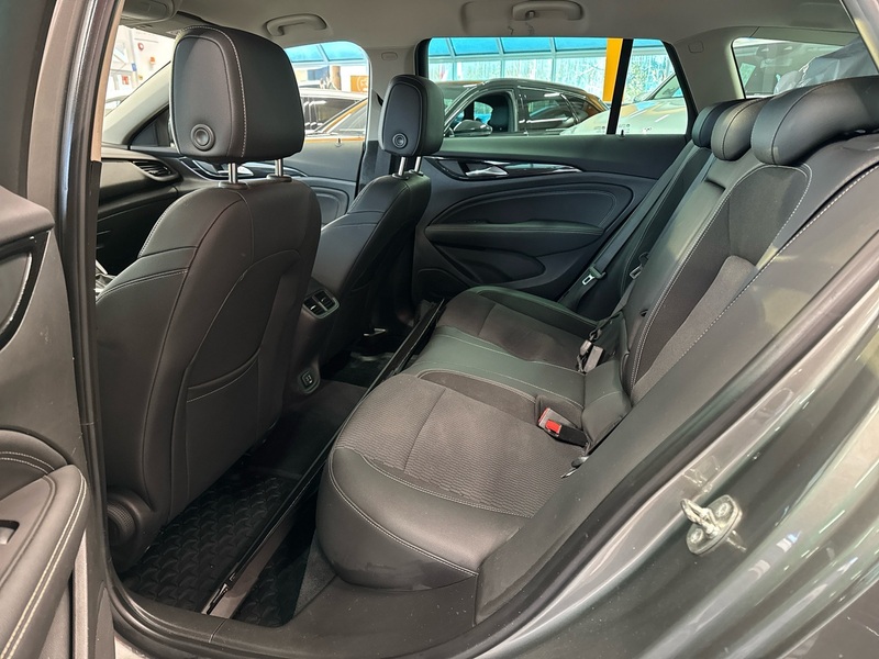 Opel Insignia vaihtoauto