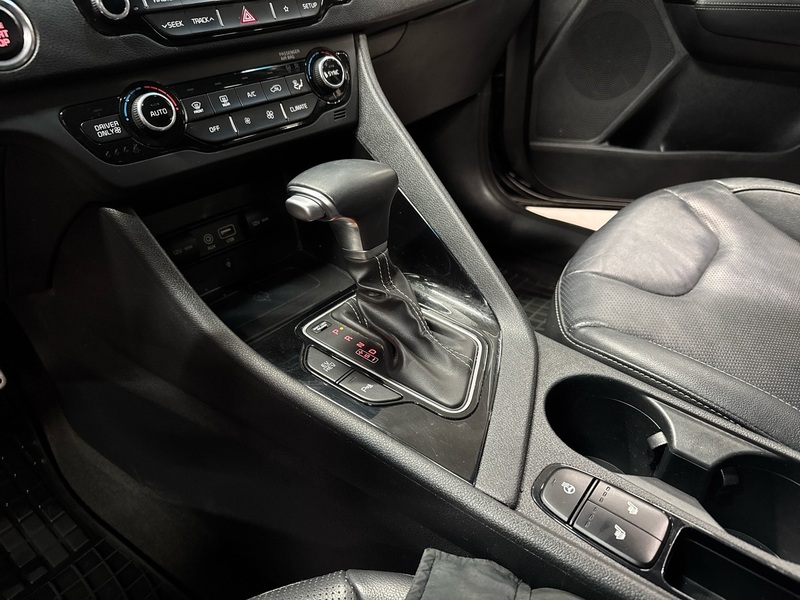 Kia Niro plug-in vaihtoauto