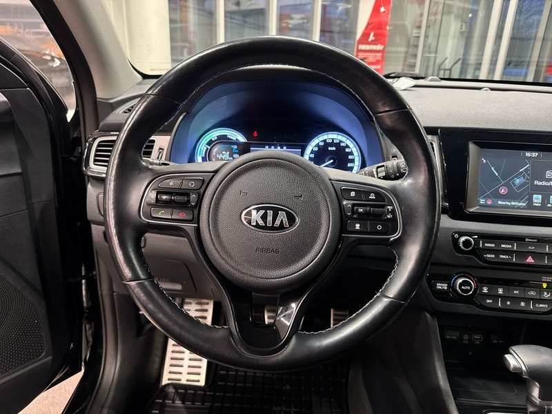 Kia Niro plug-in vaihtoauto