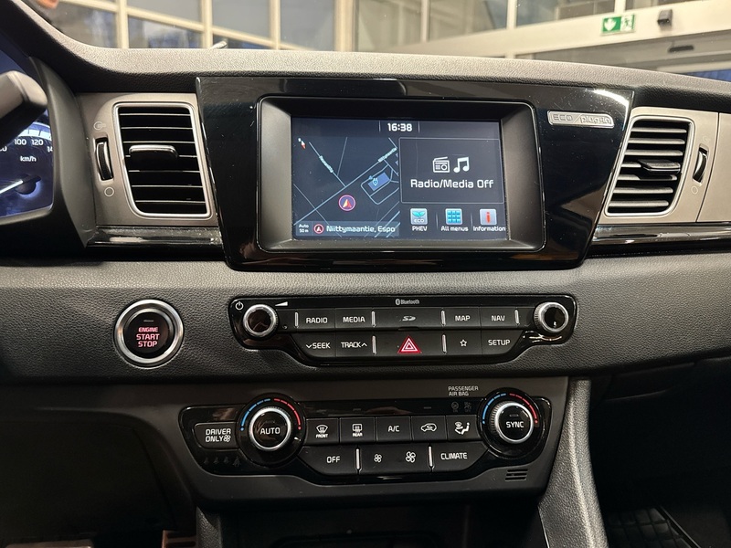 Kia Niro plug-in vaihtoauto