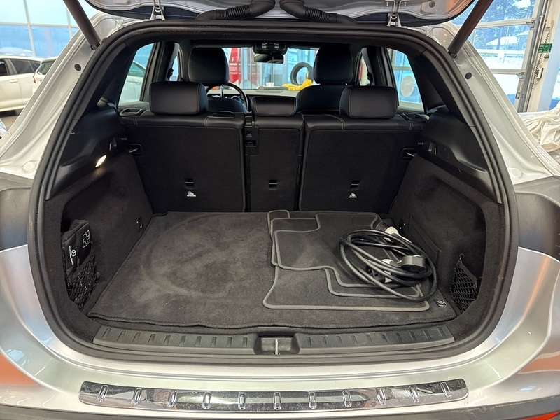 Mercedes-Benz EQA vaihtoauto