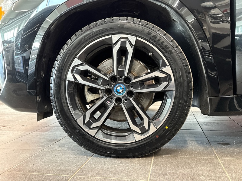 BMW iX1 vaihtoauto