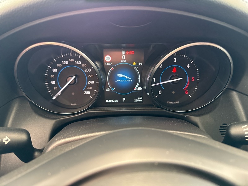 Jaguar XF vaihtoauto