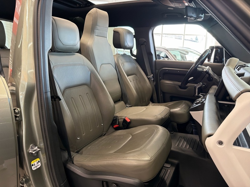 Land Rover Defender vaihtoauto