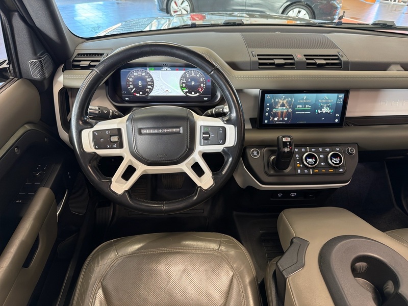 Land Rover Defender vaihtoauto