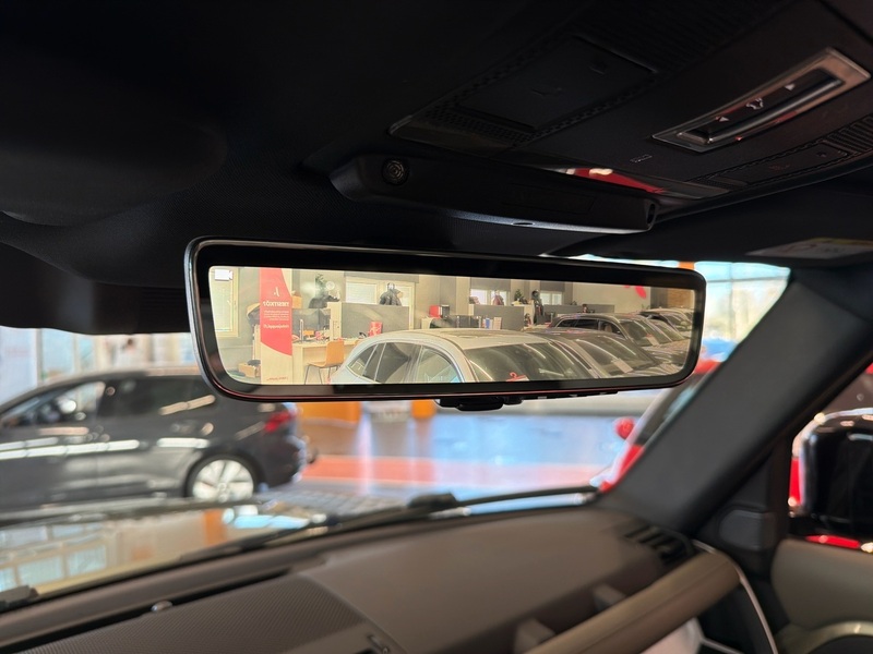 Land Rover Defender vaihtoauto