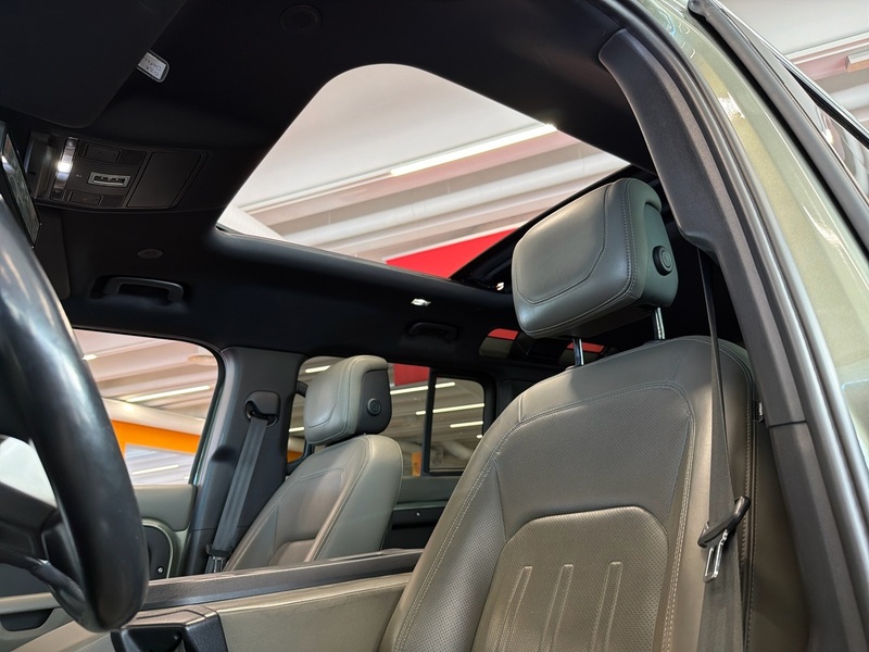 Land Rover Defender vaihtoauto