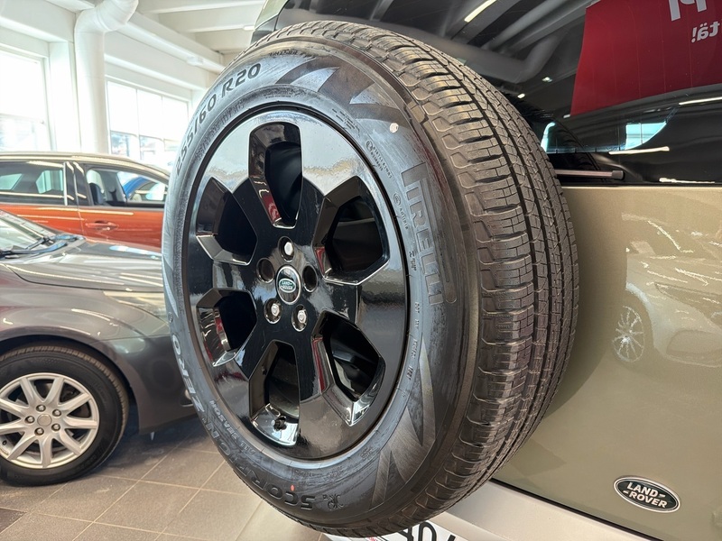 Land Rover Defender vaihtoauto