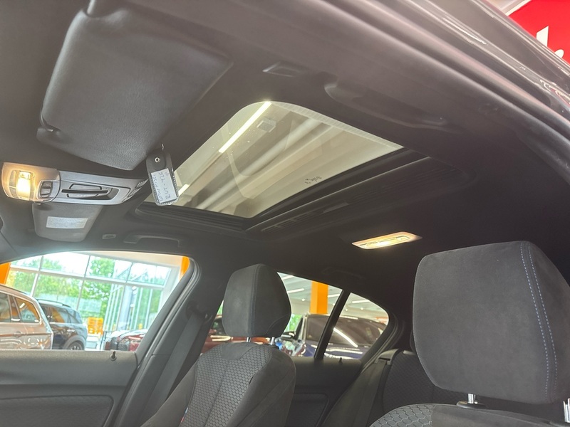 BMW M135i vaihtoauto