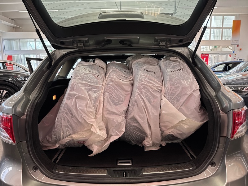 Toyota Avensis vaihtoauto