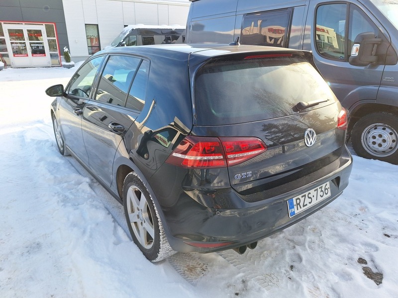 Volkswagen Golf vaihtoauto