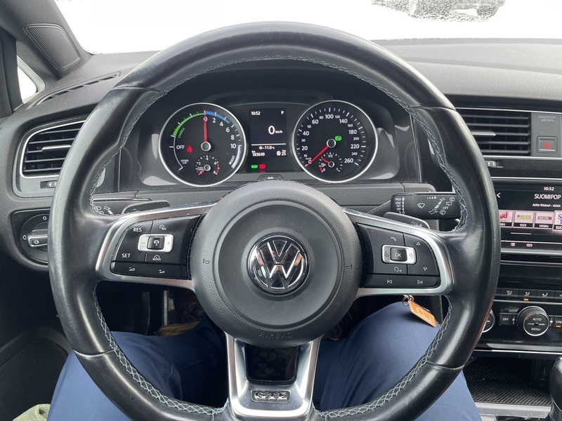 Volkswagen Golf vaihtoauto