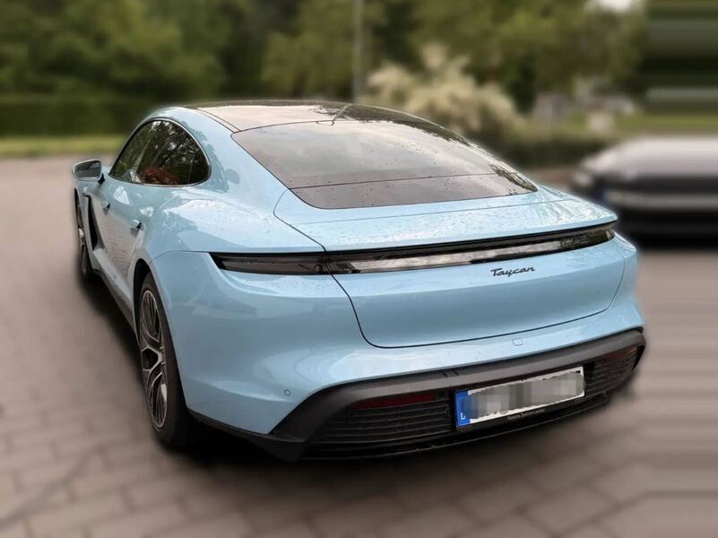 Porsche Taycan vaihtoauto