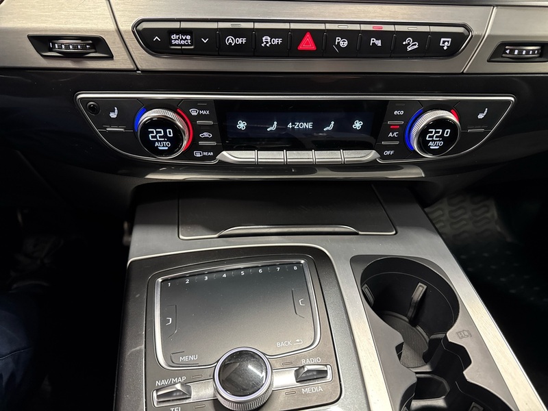 Audi Q7 vaihtoauto