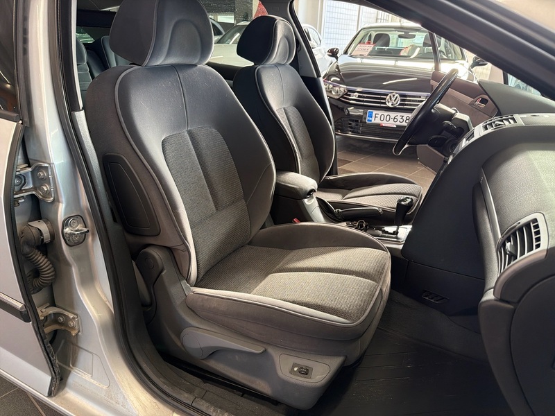 Peugeot 407 vaihtoauto