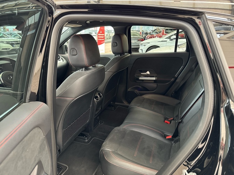 Mercedes-Benz EQA vaihtoauto