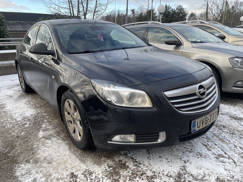 Opel Insignia vaihtoauto