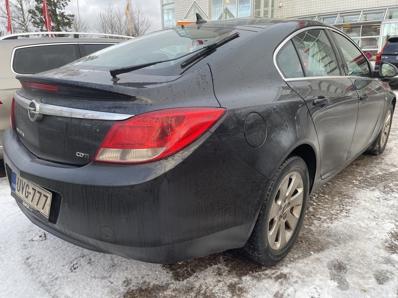 Opel Insignia vaihtoauto