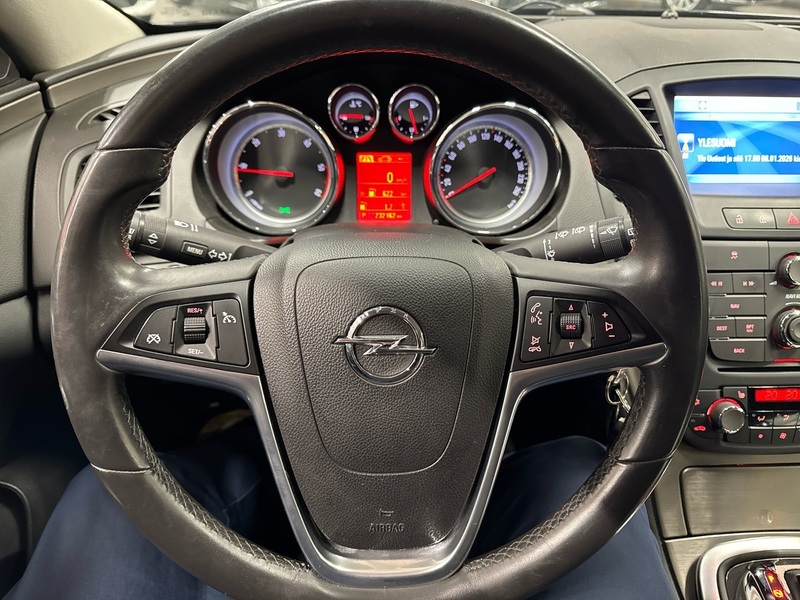 Opel Insignia vaihtoauto