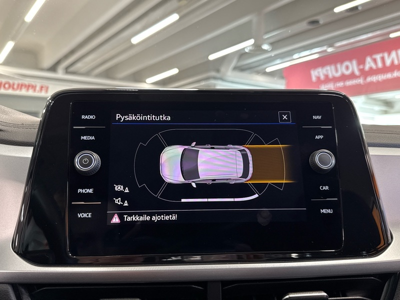 Volkswagen T-Roc vaihtoauto