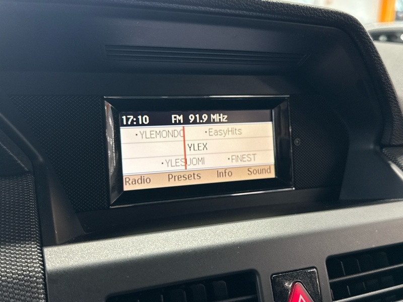 Mercedes-Benz GLK vaihtoauto