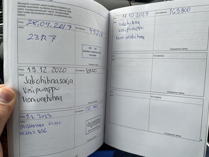 Volkswagen Touran vaihtoauto