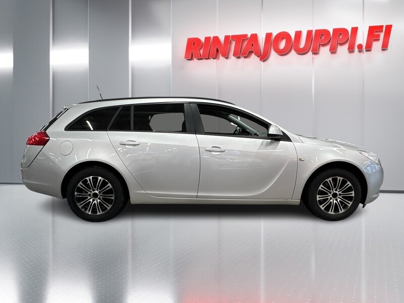 Opel Insignia vaihtoauto
