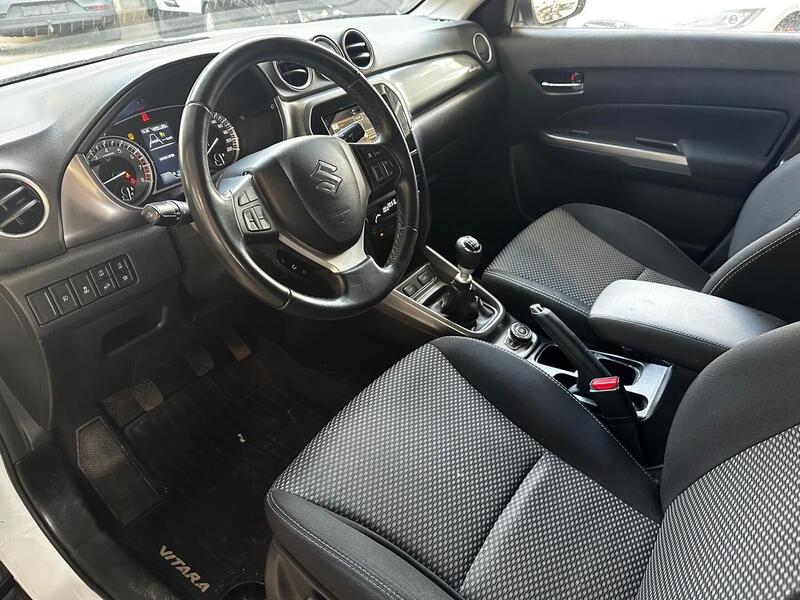 Suzuki Vitara vaihtoauto