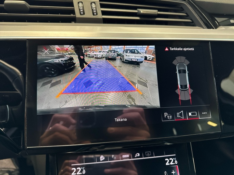 Audi e-tron vaihtoauto